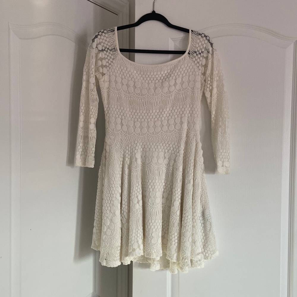 White/Cream long sleeve mini knitted dress
